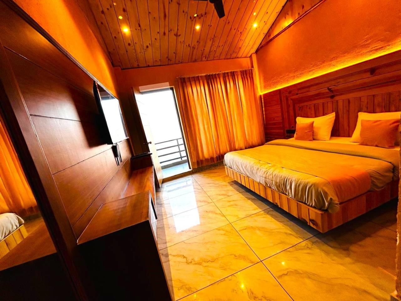 Living On The Edge A Luxury Stay 무소리에 외부 사진