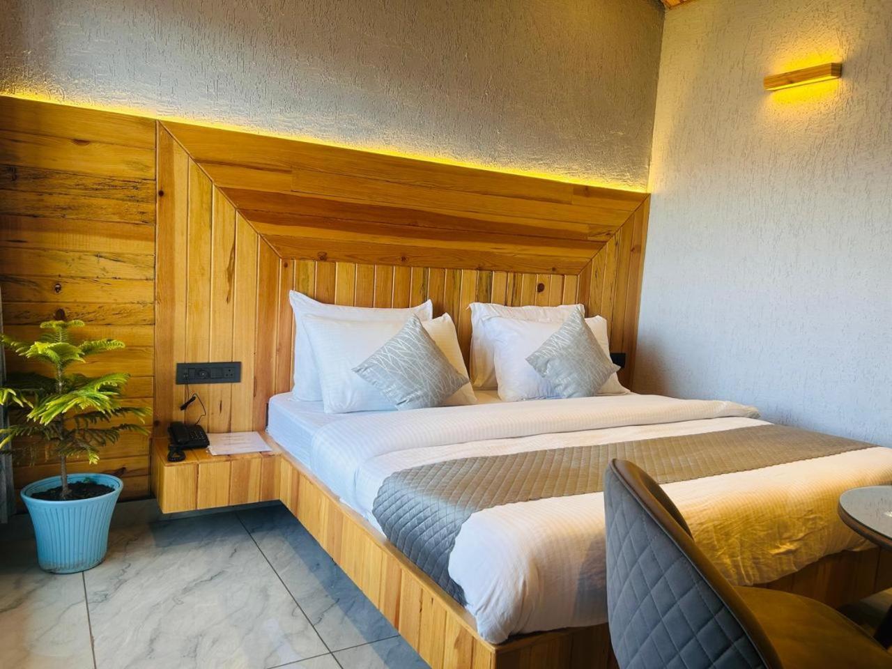 Living On The Edge A Luxury Stay 무소리에 외부 사진
