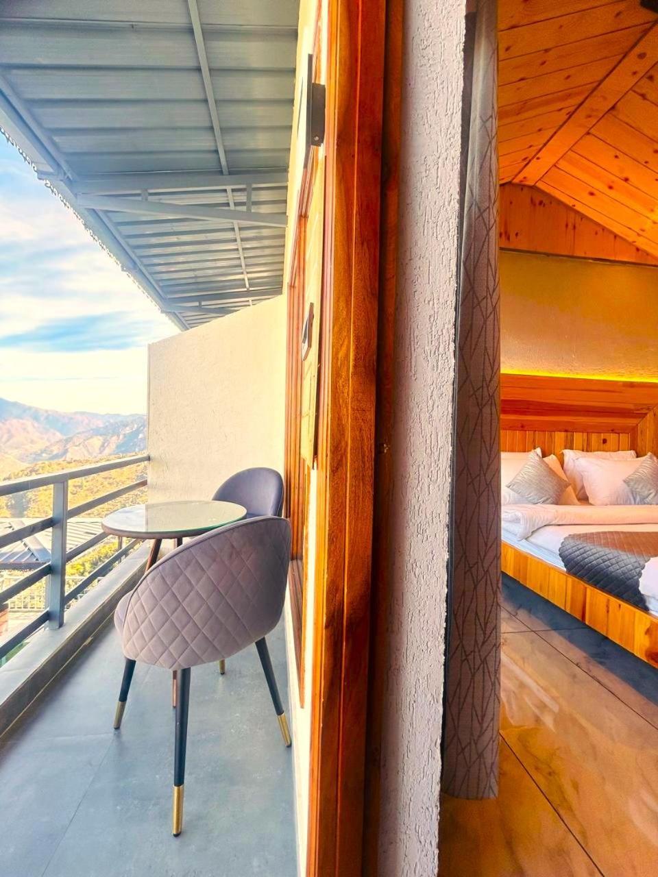 Living On The Edge A Luxury Stay 무소리에 외부 사진