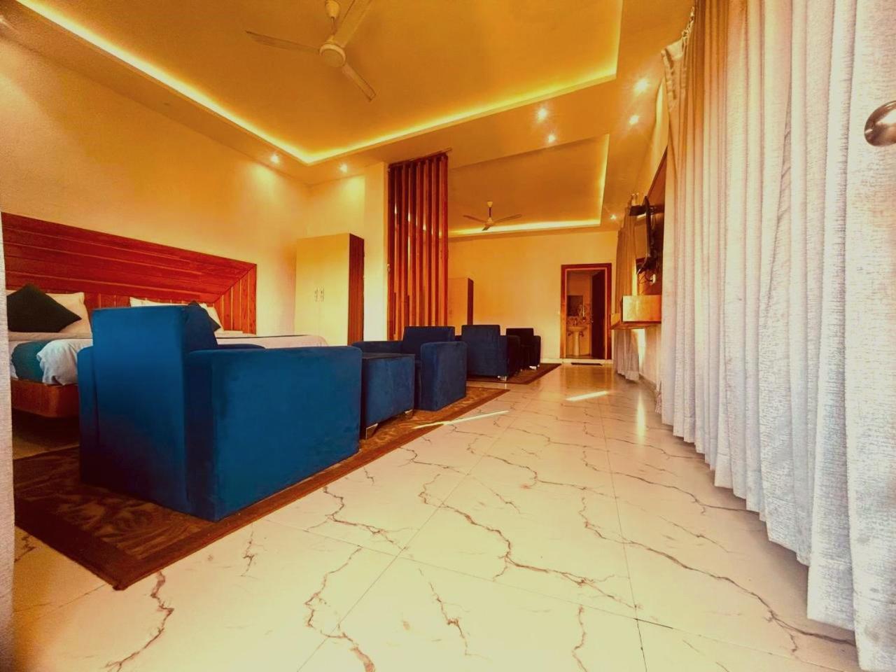 Living On The Edge A Luxury Stay 무소리에 외부 사진