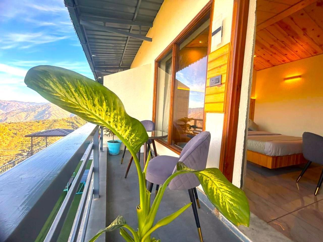 Living On The Edge A Luxury Stay 무소리에 외부 사진