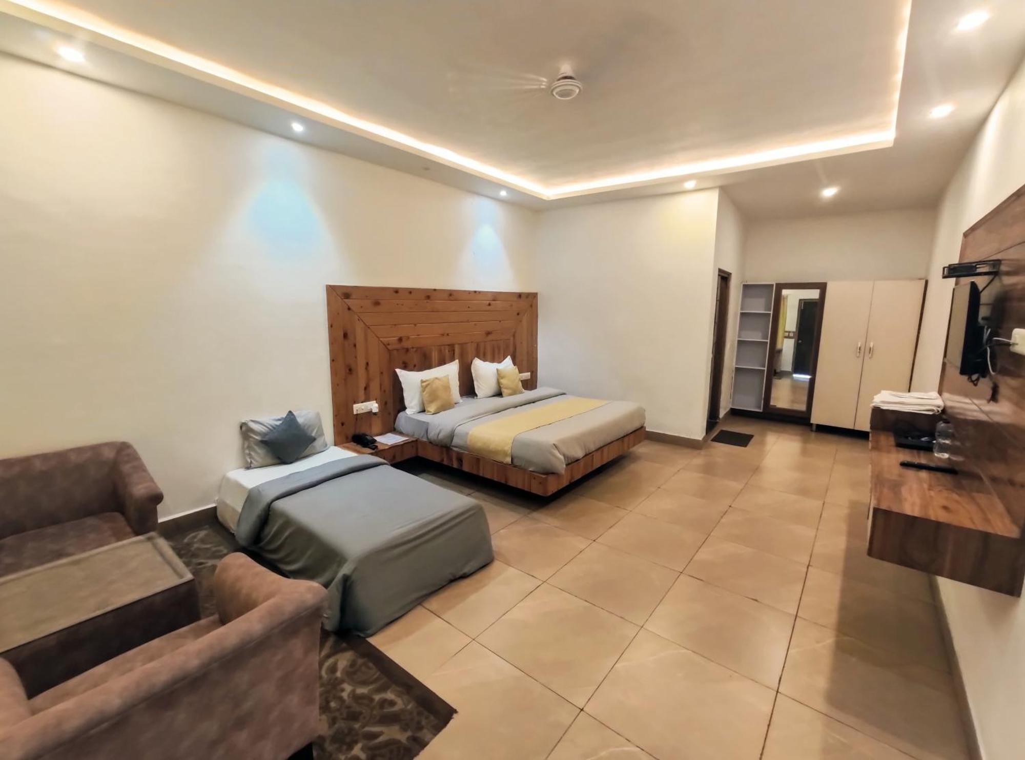 Living On The Edge A Luxury Stay 무소리에 외부 사진